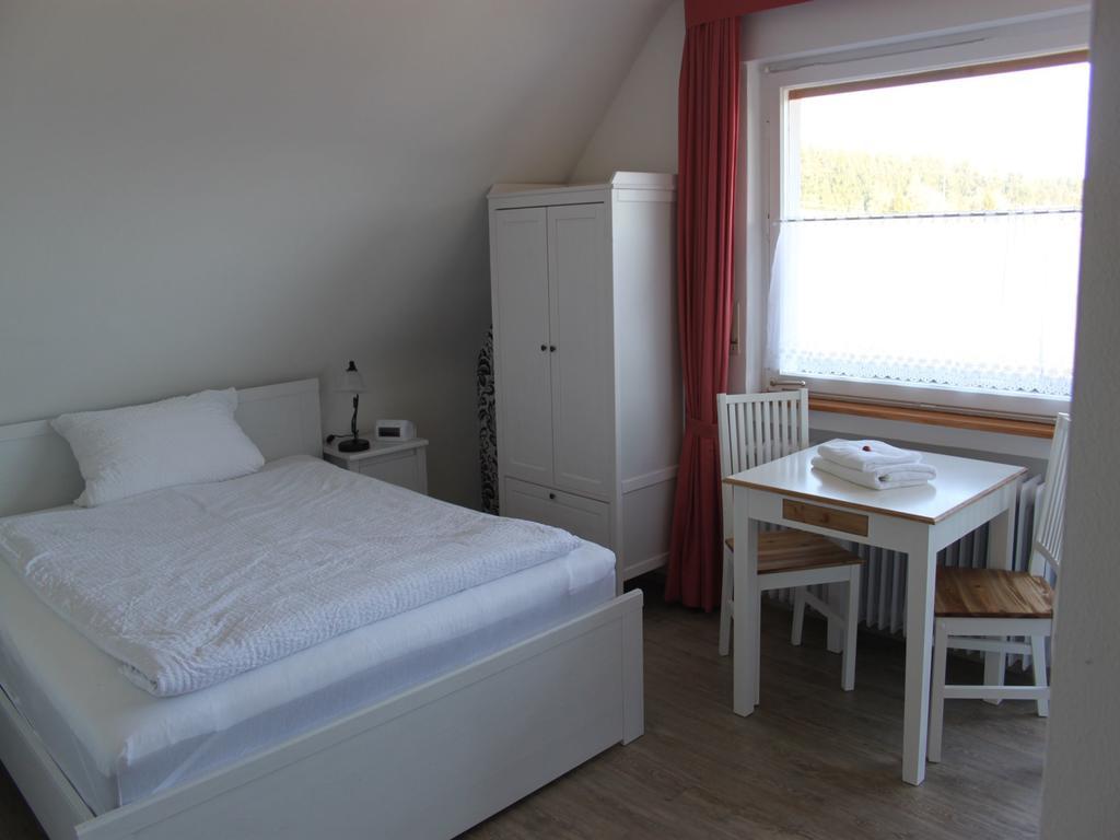 Cafe Pfaus Heidburg Hotell Mühlenbach Rum bild